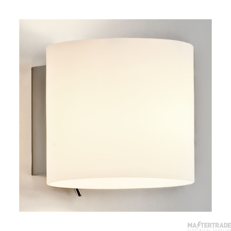 Astro Luga Indoor Wall Light in White Glass 1074001