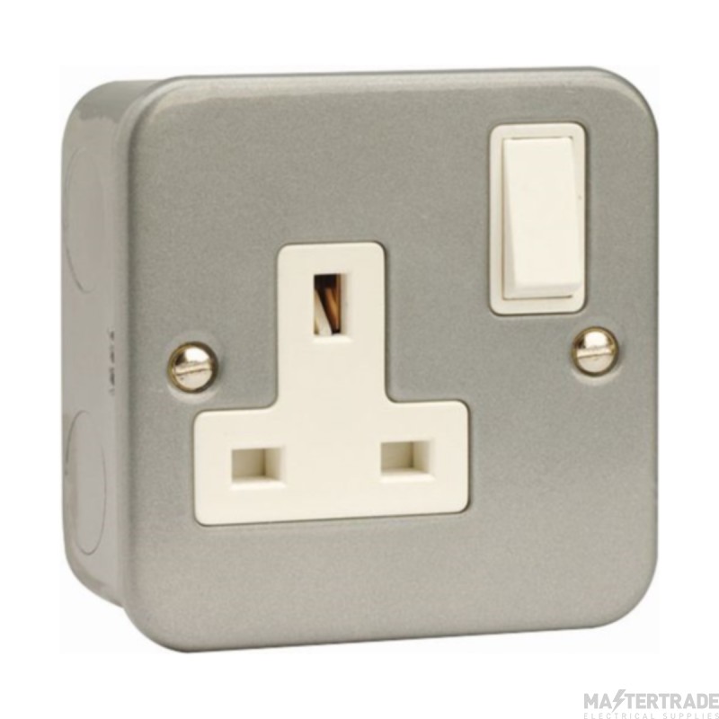 Click Essentials CL035 13A 1 Gang DP Switched Socket Outlet