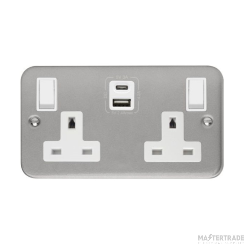Click Essentials CL786 13A 2 Gang Switched Socket Outlet With Type A & C USB (4.2A) Outlets