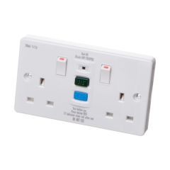 Europa CRCD2GP RCD Double Socket Switched Clam Pack 13A Plastic