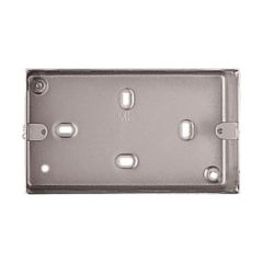 MK 2004ALM Albany Box 2 Gang Surface c/w 7 x 20mm Knockouts 86x146x41mm Aluminium