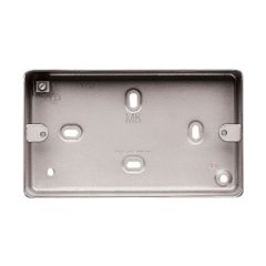 MK K2214ALM Logic Plus c/w 7 x 20mm Knockouts 2 Gang Surface Box 86x146x41mm Aluminium