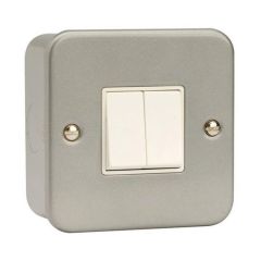 Click Essentials CL012 10AX 2 Gang 2 Way Plate Switch