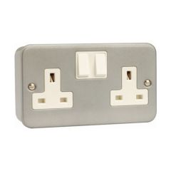 Click Essentials CL036B 13A 2 Gang DP Switched Socket Outlet