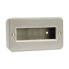 Click Essentials CL426 2 Gang MiniGrid Unfurnished Plate - 6 In-Line Apertures