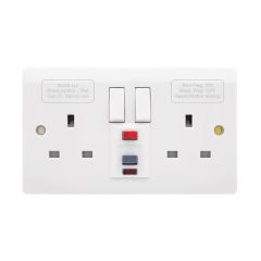 Definity SFSS30035PW 13A 1 Gang Zigbee Smart Switched Socket Outlet & Cover Plate