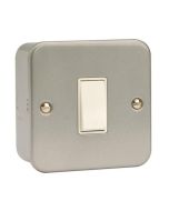 Click Essentials CL011B 10AX 1 Gang 2 Way Plate Switch (No Knockouts)
